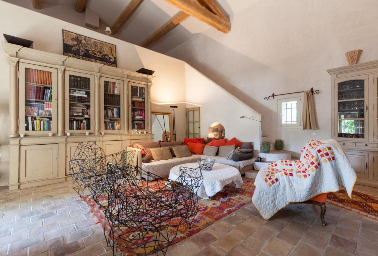 La Louviere Des Bruyeres Bed & Breakfast Robion en Luberon Dış mekan fotoğraf